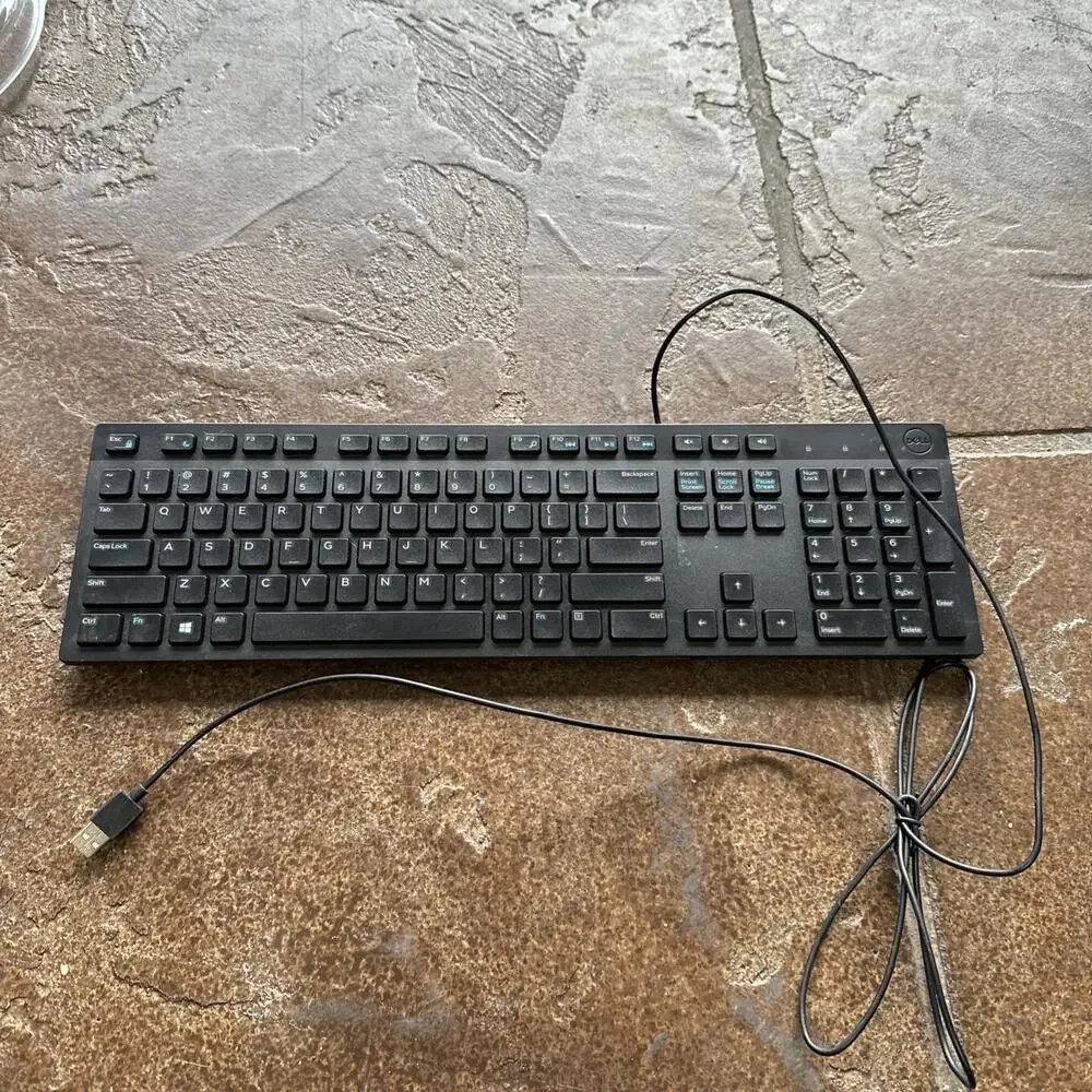 Dell Wired USB Keyboard KB216t MFG December 2018